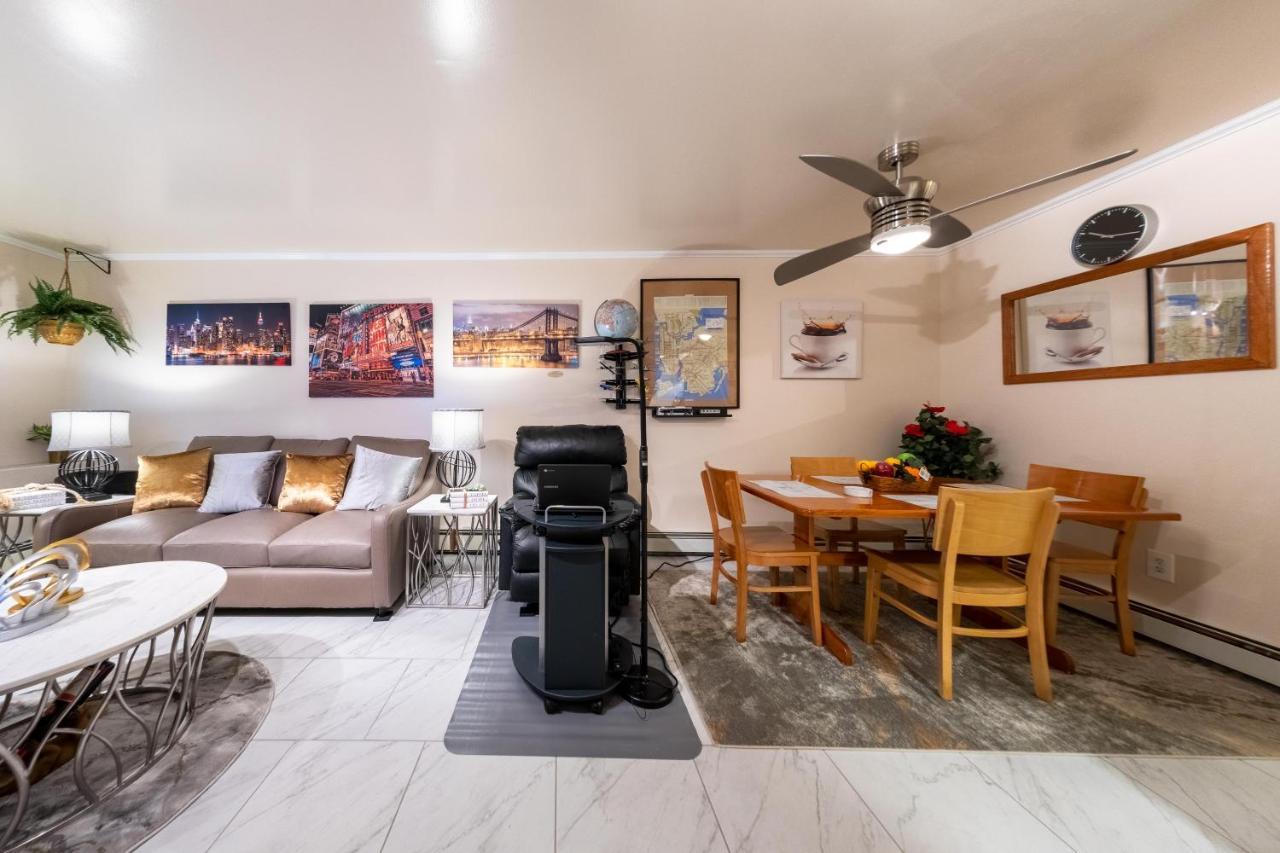 Two Bedrooms Apartment Manage And Supervise By Host Endless Features Amenities Dishwasher Washer Dryer Best Wifi Internet Services By Verizon Fios 960 Upload 960 Download Bi Monthly Free Housekeeping Services Huge 10000 Square Footage ニューヨーク エクステリア 写真